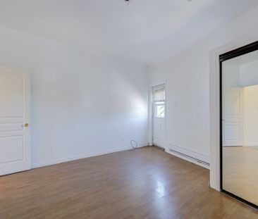 For Lease - 3040 Dundas Street Unit# 3, Toronto, Ontario - Photo 6