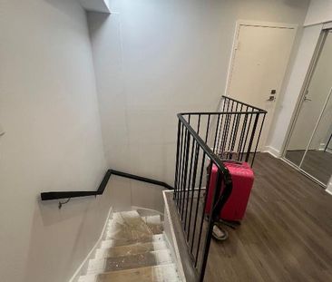4 1/2 PIERREFONDS SUR 2 ÉTAGES - Photo 4