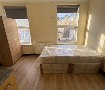 Studio Flat, Hackney, E5 - Photo 4