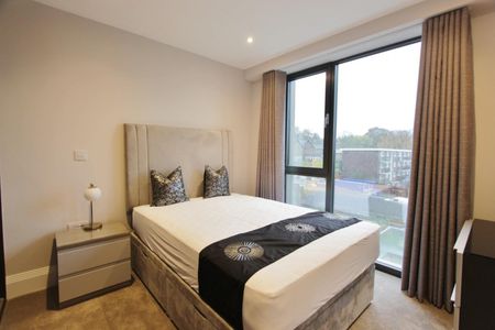 2 bedroom Flat To Let - Photo 4