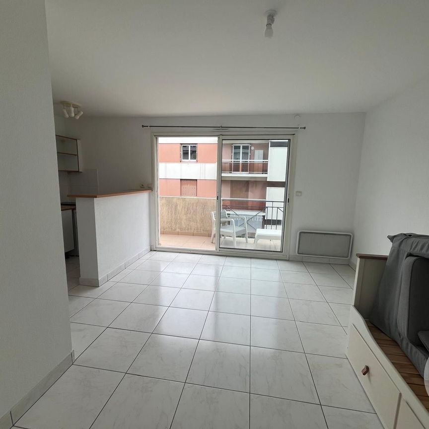 Location Appartement 1 pièce 23m² MONTPELLIER 34000 - Photo 1