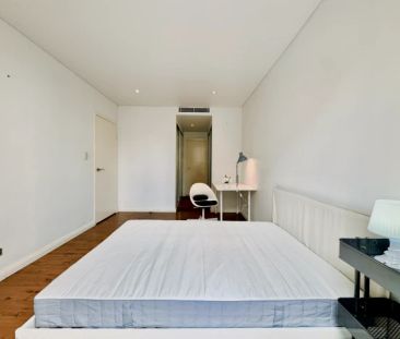 28 Crystal St, Sydney - Photo 1
