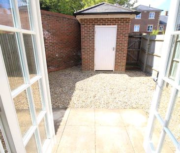 2 bedroom terraced house to rent - Photo 4