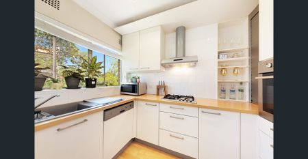 Convenient Harbourside Lifestyle - Photo 3