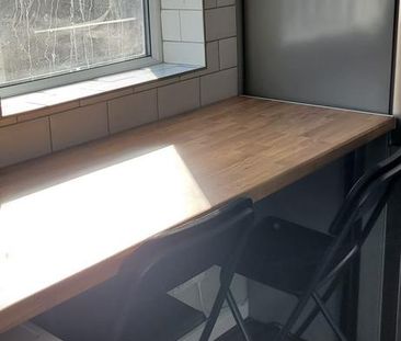 4 bedroom semi-detached house to rent - Photo 5