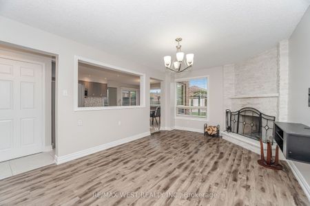 For Lease - 86 Dina Road, Vaughan, Ontario - Photo 3