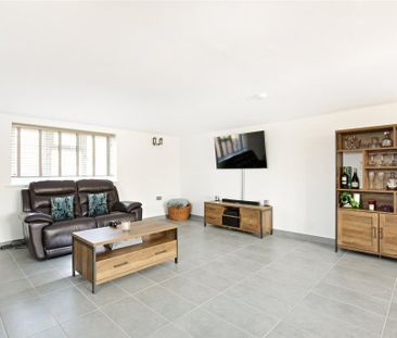 3 bedroom barn conversion to rent - Photo 1