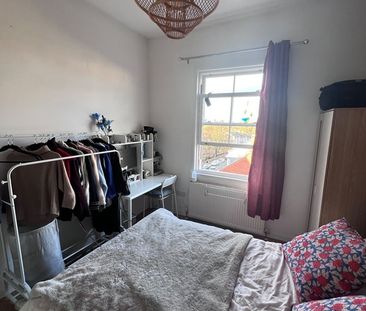 Room in a Shared Flat, Lavender Hill, SW11 - Photo 3