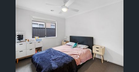 Modern Family Living in a Quiet Jackass Flat Location - Photo 3