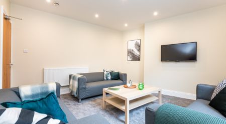 3 Norwood Terrace, Hyde Park, Leeds, LS6 1EA - Photo 2