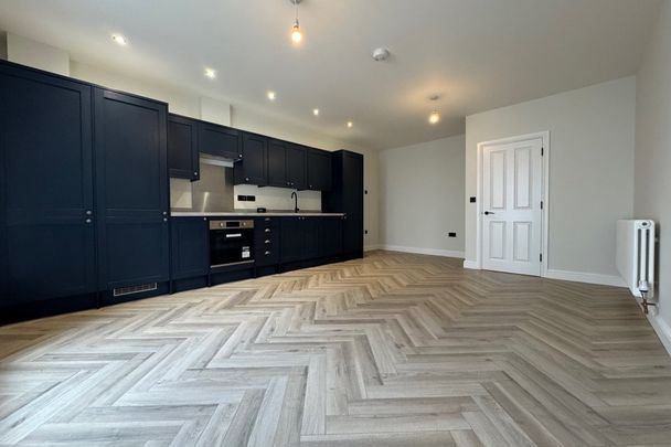 Burlington Place - Photo 1