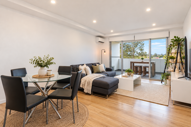 Modern 2 Bedroom Apartment - Photo 1
