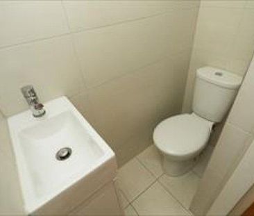 4 bedroom house share to rent - Photo 5