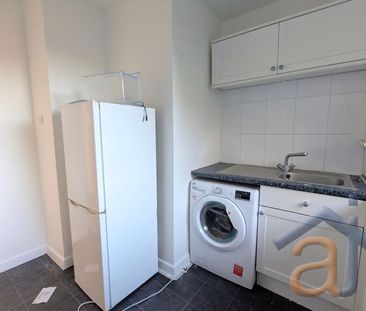 To Let – Warren Court, Westcliffe Road, Birkdale – Two Bedroom Apar... - Photo 6