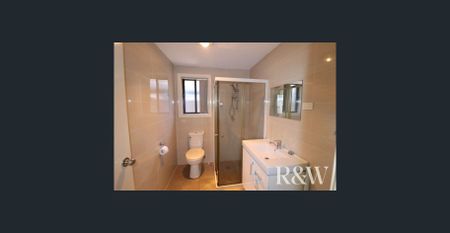 GRANNY FLAT WITH OWN ACCESS - Photo 3