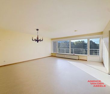Appartement te huur in Sint-Andries voor € 900 met 3 slaapkamers - Photo 1