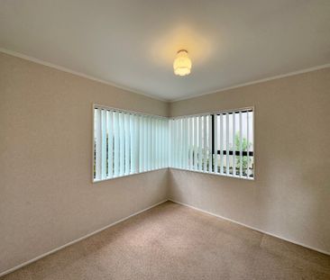 3-BEDROOM IN MACLEANS COLLEGE ZONE - Photo 1