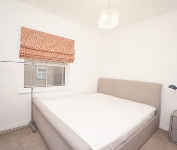 5 bedroom House To Let - Photo 5