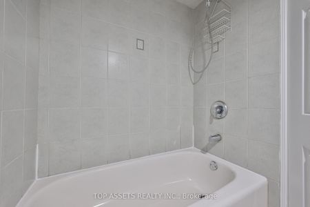 178 Royal Orchard (Basement) Boulevard #Basement - Photo 5