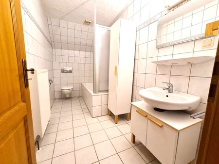 Altenglan-Einfamilienhaus, 3 ZKB, Terrasse, Stellplatz, Gäste-WC - Foto 5