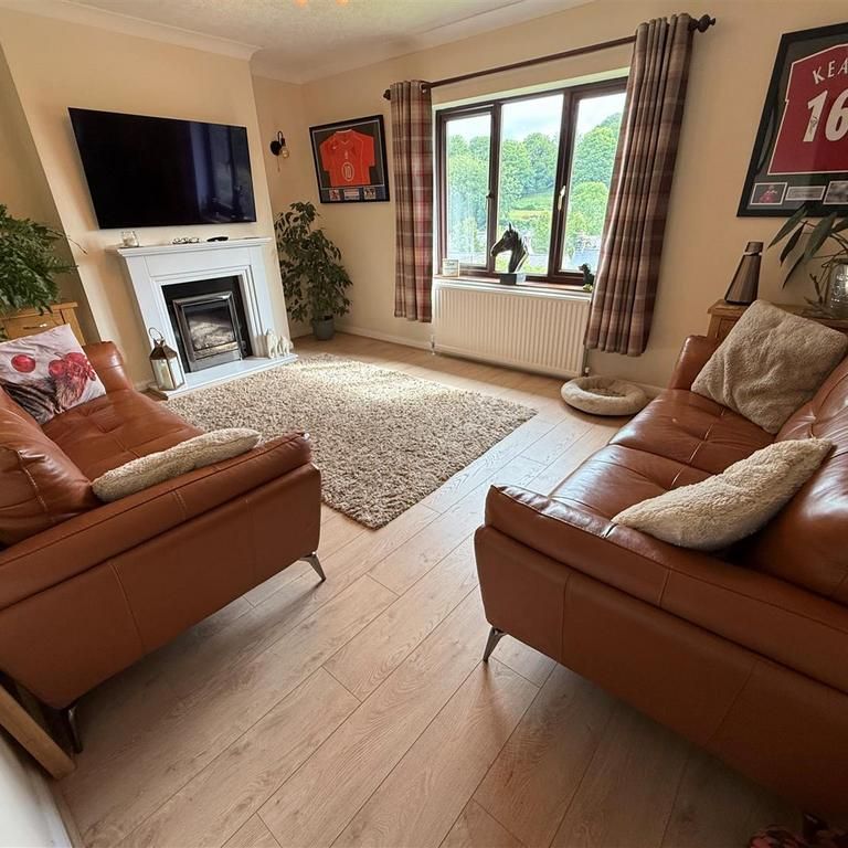 3 bedroom detached house to rent - Photo 1