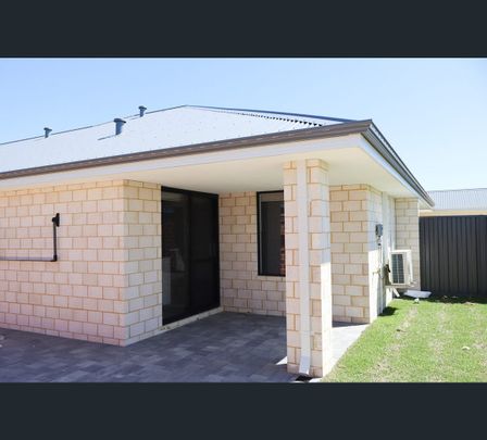4 Eliza Way, Ravenswood, WA 6208 - Photo 1