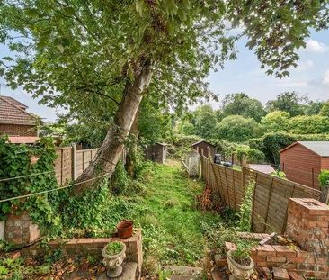 Gomshall Gardens, Kenley, CR8 - Photo 3