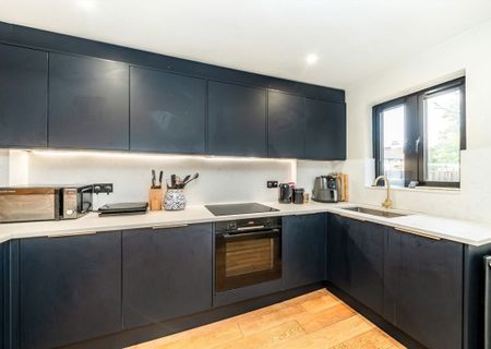 Brudenell Road, SW17 8DF, London - Photo 4