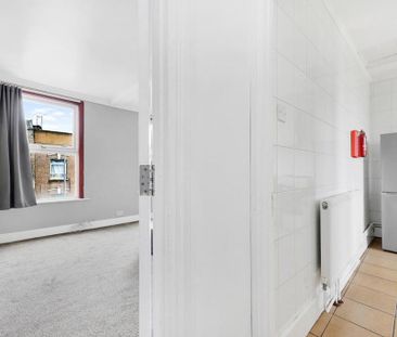 Studio to rent - Photo 6