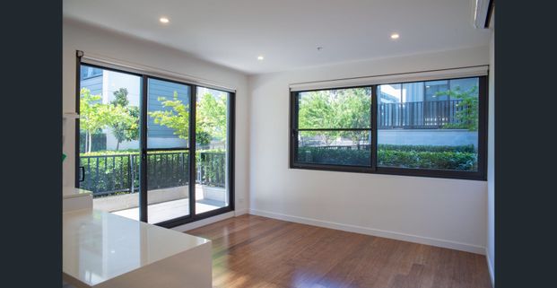 ✧Large (67m²) ✧ Pristine✧ Sunny✧ - Photo 1