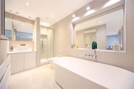 3 bedroom apartment to rent - Photo 2