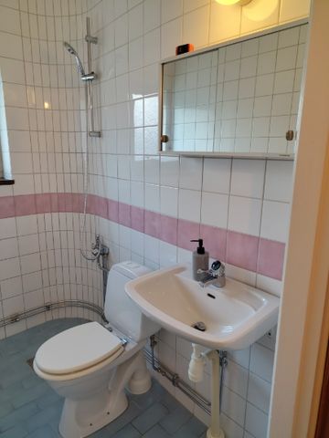 Årsta - 2rok - tillsv - 16.100kr/mån - Photo 2
