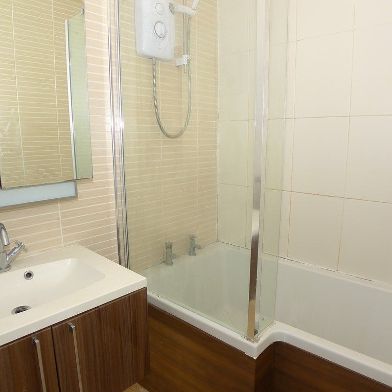 Property to let in Dundee - Photo 1