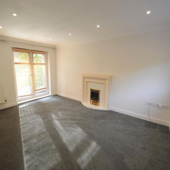 3 Bedroom Mews To Let - Photo 1