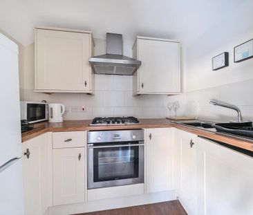 2 bedroom flat to rent - Photo 6