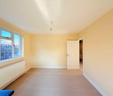 Petrellyn, New Road, SO45 - Photo 5