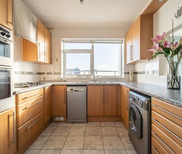 2 bed penthouse to rent in West Cliff Road, Bournemouth, BH4 - Photo 1