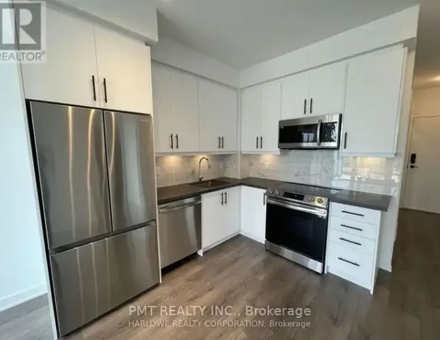 301 - 95 ONEIDA CRESCENT | 301 - 95 ONEIDA CRESCENT, Richmond Hill - Photo 1