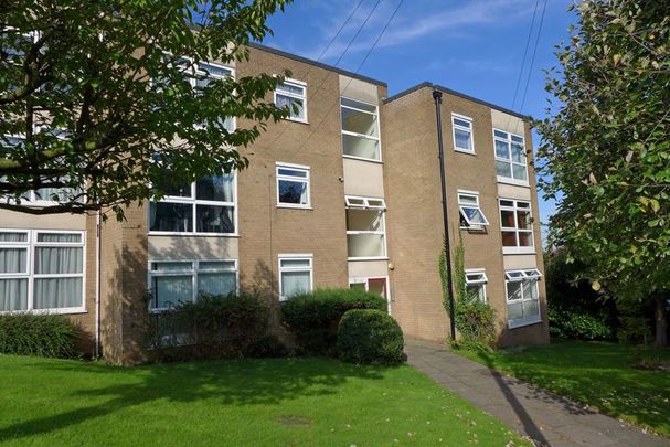 Leicester Close, Bearwood, B67 - Photo 1