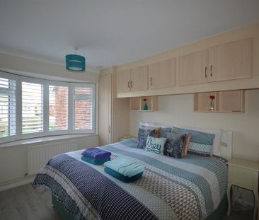 2 bedroom terraced bungalow to rent - Photo 3