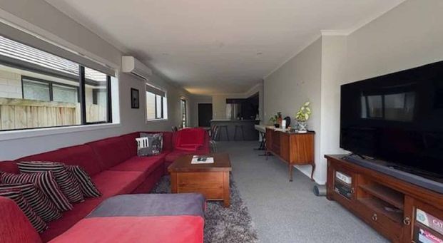 Top Tier in Te Kaarearea - Photo 1