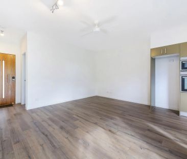 LOW MAINTENANCE GRANNY FLAT IN ULTRA CONVENIENT LOCATION - Photo 1