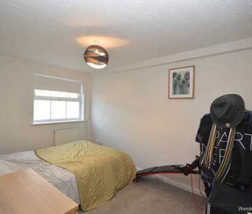 1 bedroom property to rent in Chertsey - Photo 2