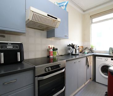 Lansdowne Street - Photo 3