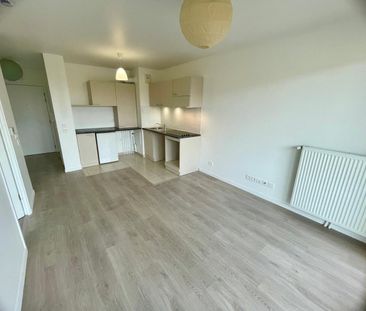 location Appartement T2 DE 38.5m² À POISSY - Photo 4