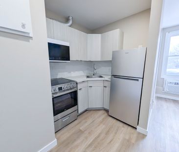 5824 Main Street (B) - Bachelor Apartment - Photo 2