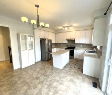 For Lease - 1306 Blencowe Crescent, Newmarket, Ontario - Photo 6