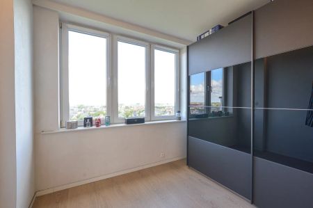 Gerenoveerd appartement met adembenemend uitzicht over de zee, de duinen en stad Oostende - Foto 3