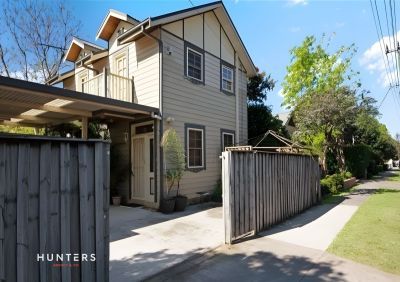 Low Maintenance and Walk To Parramatta City - Photo 4