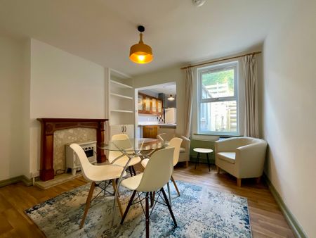 2 bedroom Mid Terraced House to let - Photo 3